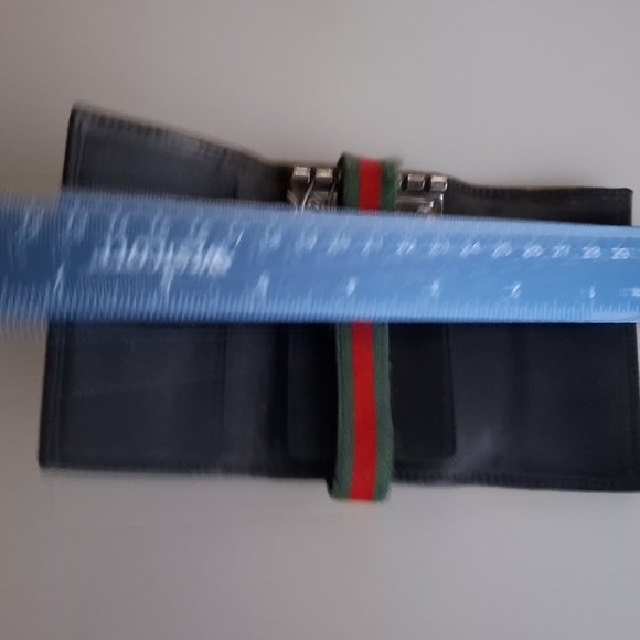 Gucci Black signature leather key holder wallet - Picture 9 of 14